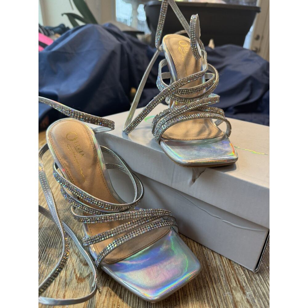 Olivia Ferguson Women’s Size 6.5 Razzle Hologram Heels With Wrap Around Straps.